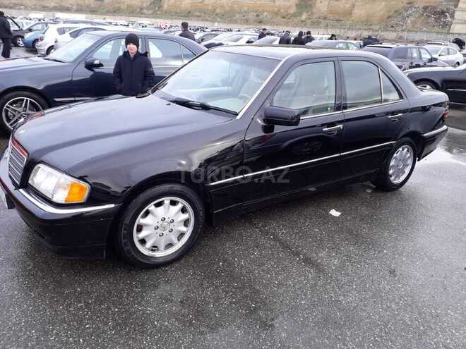 Mercedes C 230 1999, 198,000 km - 2.3 l - Bakı