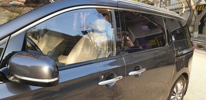 Kia Carnival 2015, 60,500 km - 2.2 l - Bakı