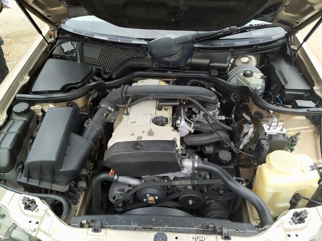Mercedes E 200 2000, 22,500 km - 0.2 л - Lənkəran