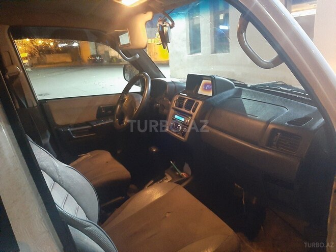 Mitsubishi Pajero io 2001, 340,000 km - 2.0 l - Bakı