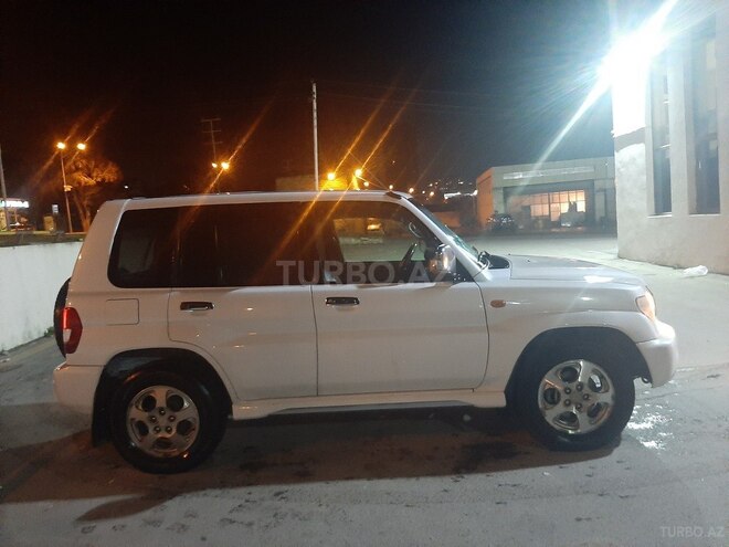 Mitsubishi Pajero io 2001, 340,000 km - 2.0 l - Bakı
