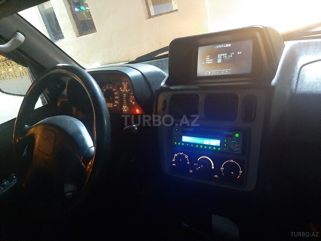 Mitsubishi Pajero io 2001, 340,000 km - 2.0 l - Bakı