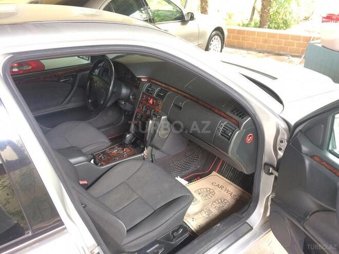 Mercedes E 220 2000, 345,555 km - 2.2 l - Bakı