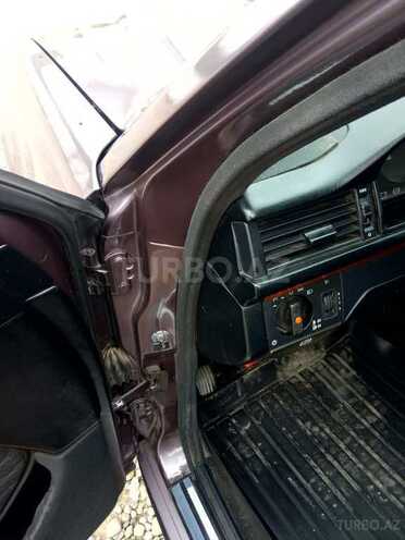 Mercedes E 200 1992, 387,250 km - 2.0 l - Biləsuvar