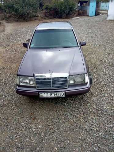 Mercedes E 200 1992, 387,250 km - 2.0 l - Biləsuvar