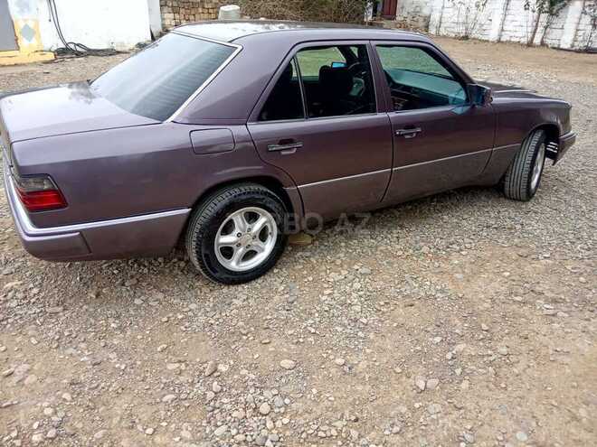 Mercedes E 200 1992, 387,250 km - 2.0 l - Biləsuvar