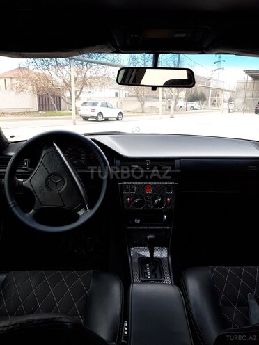 Mercedes E 220 1995, 428,000 km - 2.2 л - Bakı