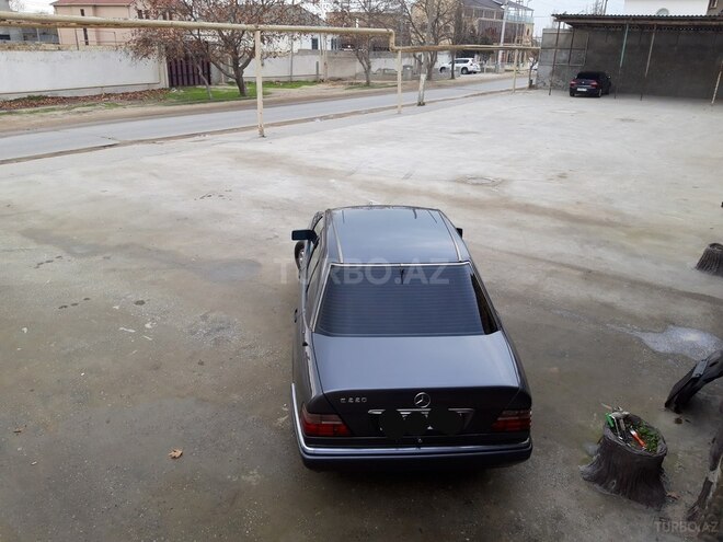 Mercedes E 220 1995, 428,000 km - 2.2 л - Bakı
