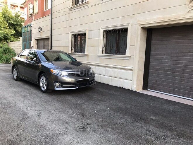 Toyota Camry 2013, 135,000 km - 2.5 l - Bakı