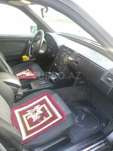 Mercedes C 180 1993, 491,293 km - 1.8 л - Bakı