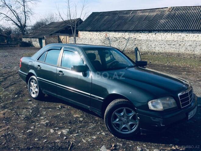 Mercedes C 180 1995, 238,500 km - 1.8 l - Zaqatala