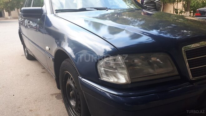 Mercedes C 180 1997, 410,000 km - 1.8 l - Sumqayıt