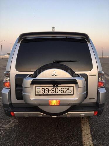 Mitsubishi Pajero 2007, 135,000 km - 3.8 l - Bakı