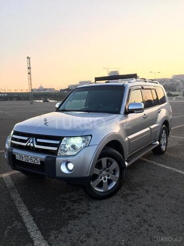 Mitsubishi Pajero 2007, 135,000 km - 3.8 l - Bakı