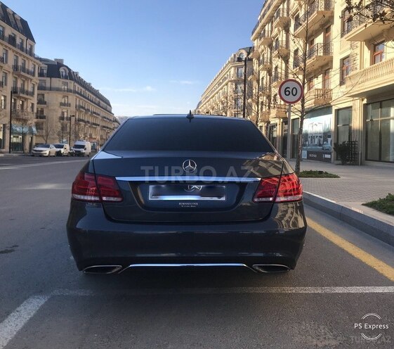 Mercedes E 220 2013, 137,000 km - 2.2 л - Bakı
