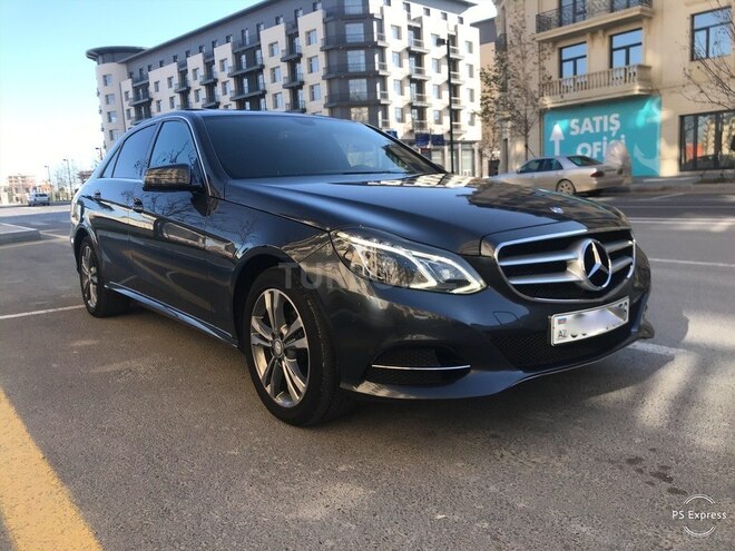 Mercedes E 220 2013, 137,000 km - 2.2 л - Bakı
