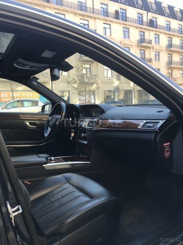 Mercedes E 220 2013, 137,000 km - 2.2 л - Bakı