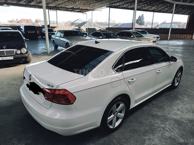 Volkswagen Passat 2014, 120,000 km - 1.8 l - Gəncə