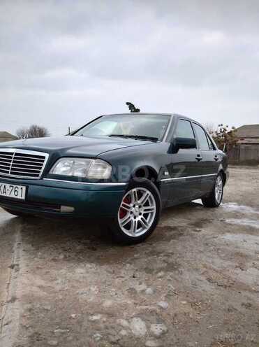 Mercedes C 230 1997, 328,000 km - 2.3 l - Neftçala