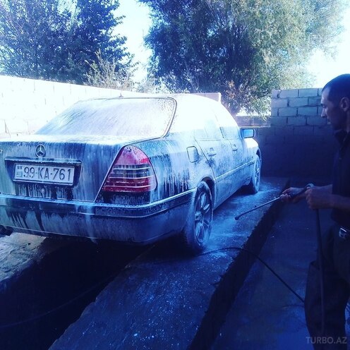 Mercedes C 230 1997, 328,000 km - 2.3 l - Neftçala