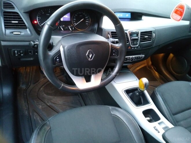 Renault Laguna 2009, 235,800 km - 1.5 л - Bakı