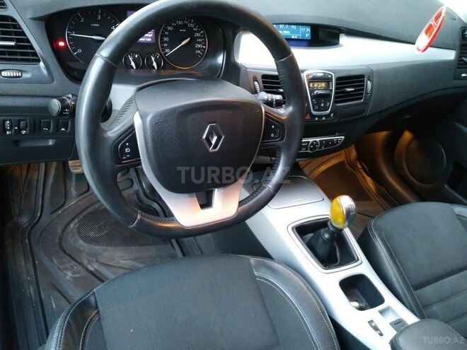 Renault Laguna 2009, 235,800 km - 1.5 л - Bakı