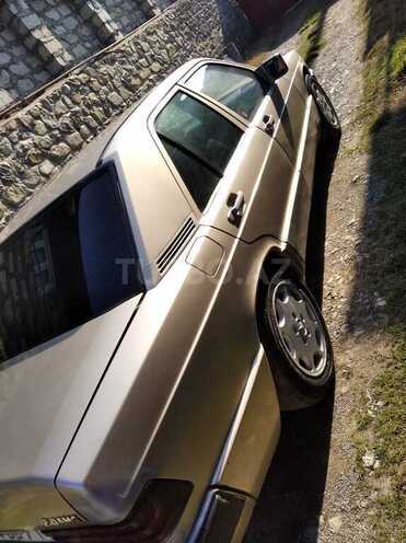 Mercedes 190 1989, 350,000 km - 0.2 l - Şəki
