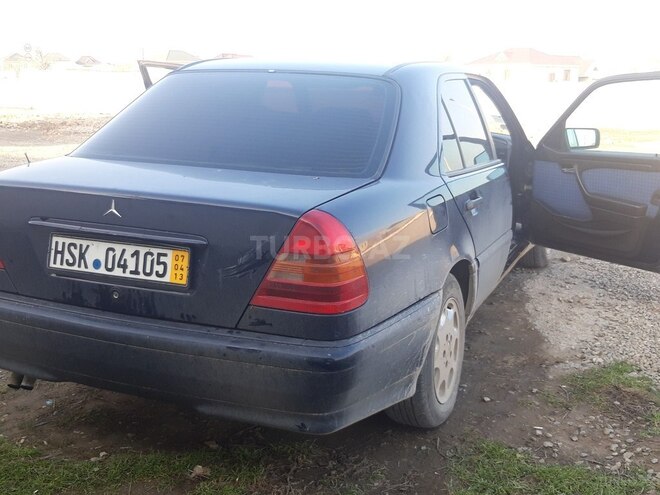 Mercedes C 220 1994, 380,000 km - 2.2 l - Sumqayıt