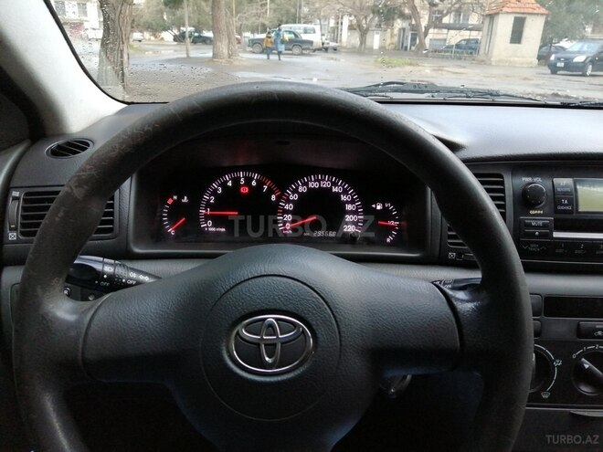 Toyota Corolla 2006, 295,900 km - 1.4 l - Bakı