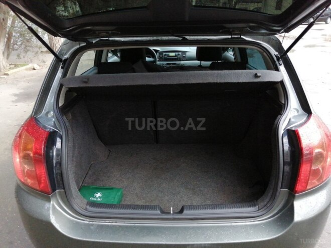 Toyota Corolla 2006, 295,900 km - 1.4 l - Bakı