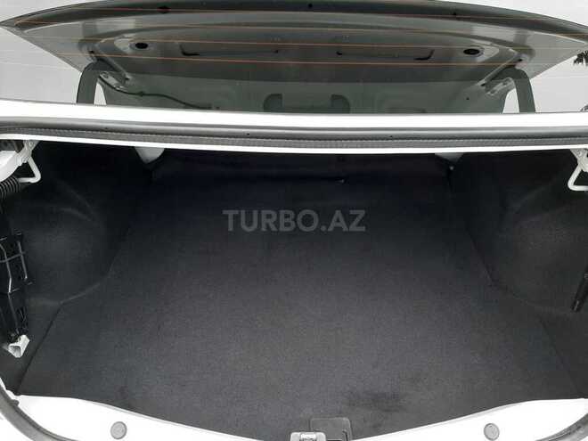 Renault Logan 2015, 101,000 km - 1.6 l - Bakı