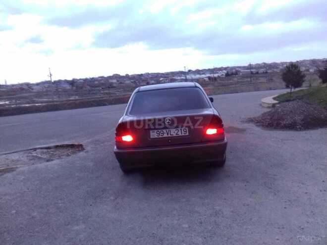 Mercedes C 200 1997, 246,000 km - 2.0 l - Bakı