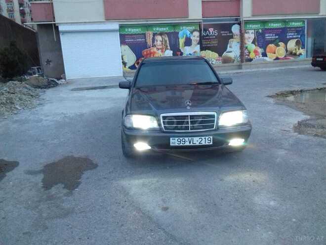 Mercedes C 200 1997, 246,000 km - 2.0 l - Bakı