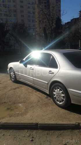 Mercedes E 240 2000, 250,000 km - 2.4 l - Bakı