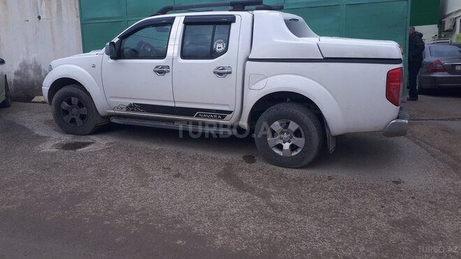 Nissan Navara 2013, 121,000 km - 2.5 л - Bakı