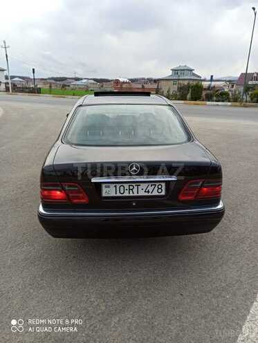 Mercedes E 240 1998, 438,000 km - 2.4 l - Bakı