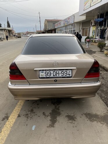 Mercedes C 180 2000, 245,217 km - 1.8 л - Masallı