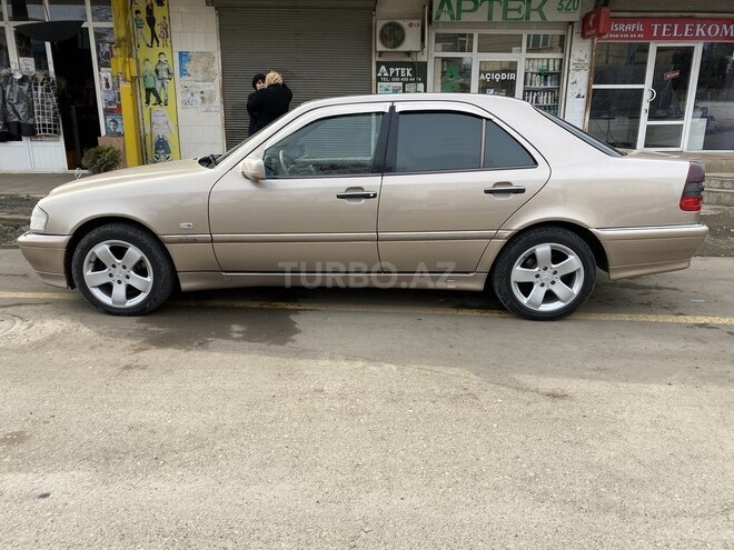 Mercedes C 180 2000, 245,217 km - 1.8 л - Masallı