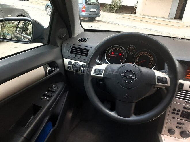 Opel Astra 2009, 160,000 km - 1.3 l - Bakı