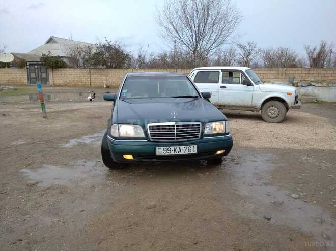Mercedes C 230 1997, 325,000 km - 2.3 l - Neftçala