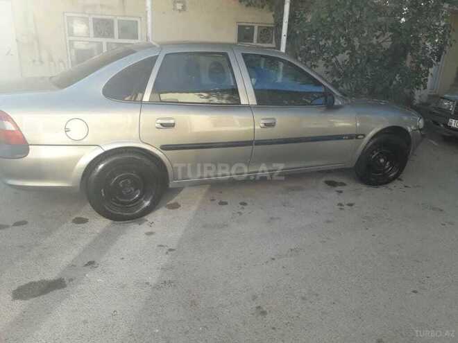 Opel Vectra 1997, 250,000 km - 1.6 l - Bakı