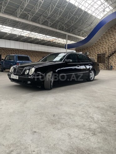 Mercedes E 320 2001, 299,750 km - 3.2 l - Bakı