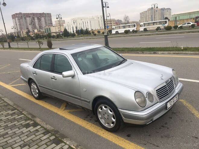 Mercedes E 280 1997, 323,000 km - 2.8 l - Bakı