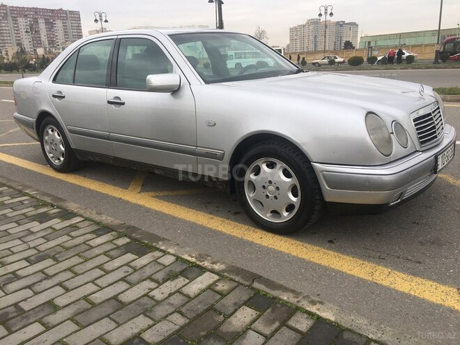 Mercedes E 280 1997, 323,000 km - 2.8 l - Bakı