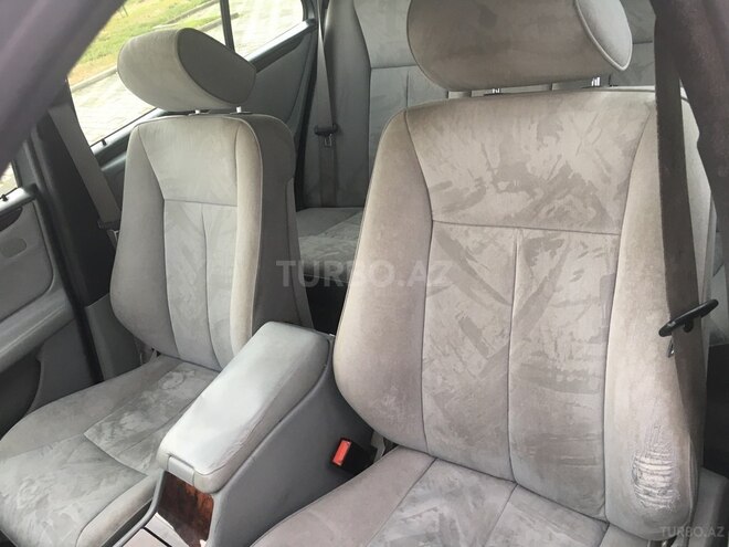 Mercedes E 280 1997, 323,000 km - 2.8 l - Bakı
