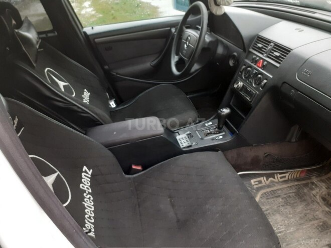 Mercedes C 220 1999, 285,000 km - 2.2 l - Bakı