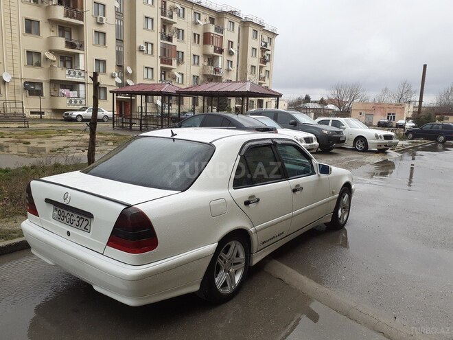 Mercedes C 220 1999, 285,000 km - 2.2 l - Bakı