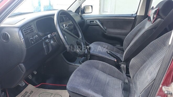 Volkswagen Golf 1993, 290,000 km - 1.8 l - Bakı
