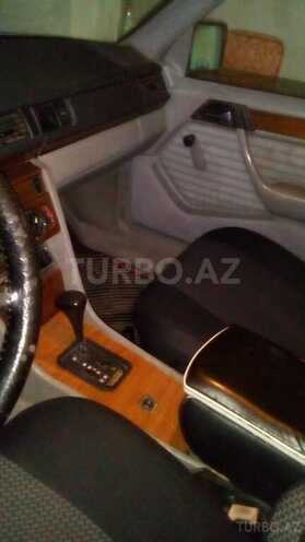 Mercedes E 230 1991, 385,421 km - 0.2 л - Bakı