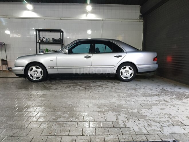 Mercedes E 280 1997, 249,000 km - 2.8 l - Bakı